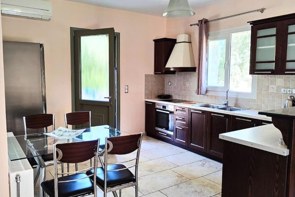 Villa *Drosia*/5' From Town & Sea/Mountain View Frínion Dış mekan fotoğraf